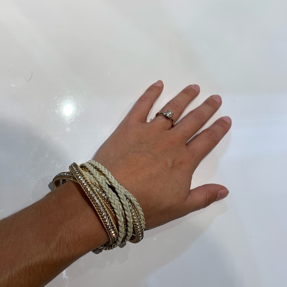 Stylish leather bracelet - Picture 2 of 6